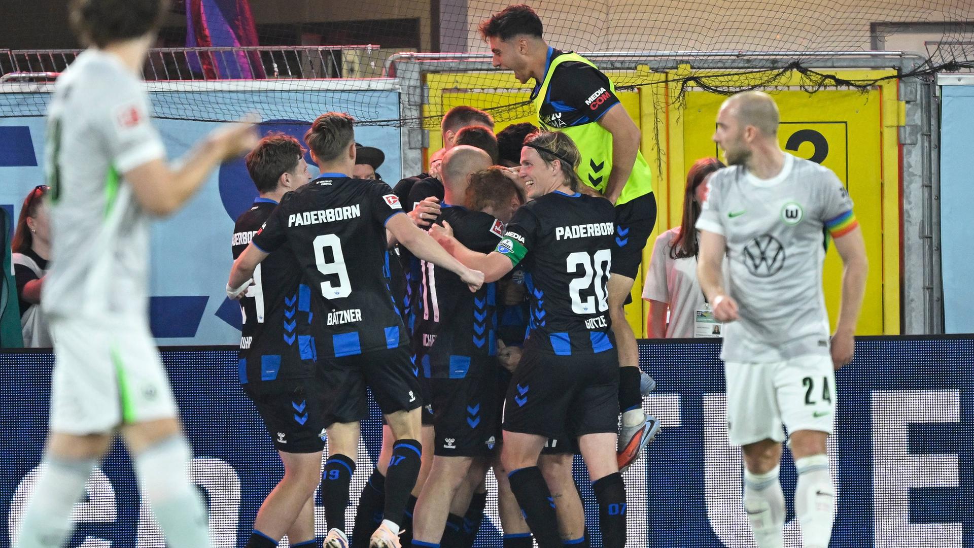 Paderborn schießt sich in Überzahl in die Bundesliga