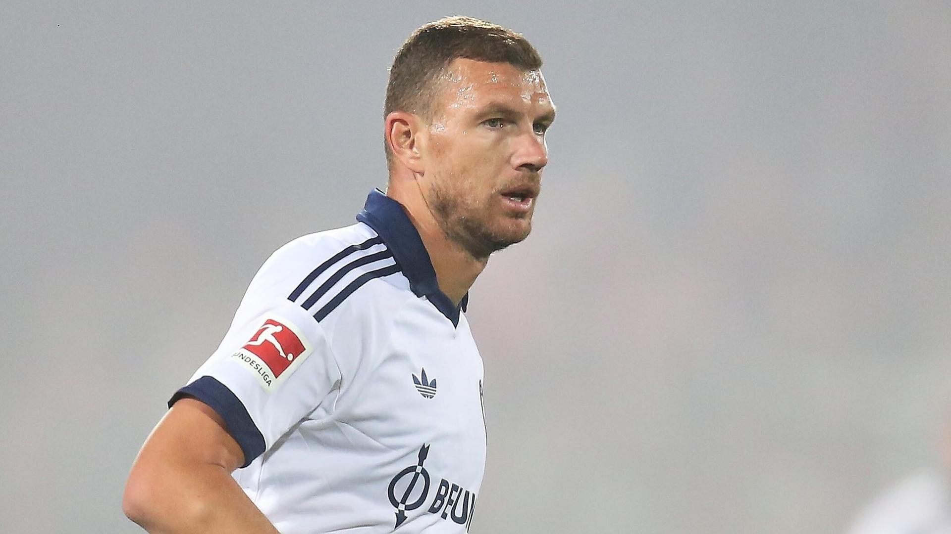 Schalkes Edin Dzeko im Spiel gegen Union Berlin | ddp/dts Nachrichtenagentur