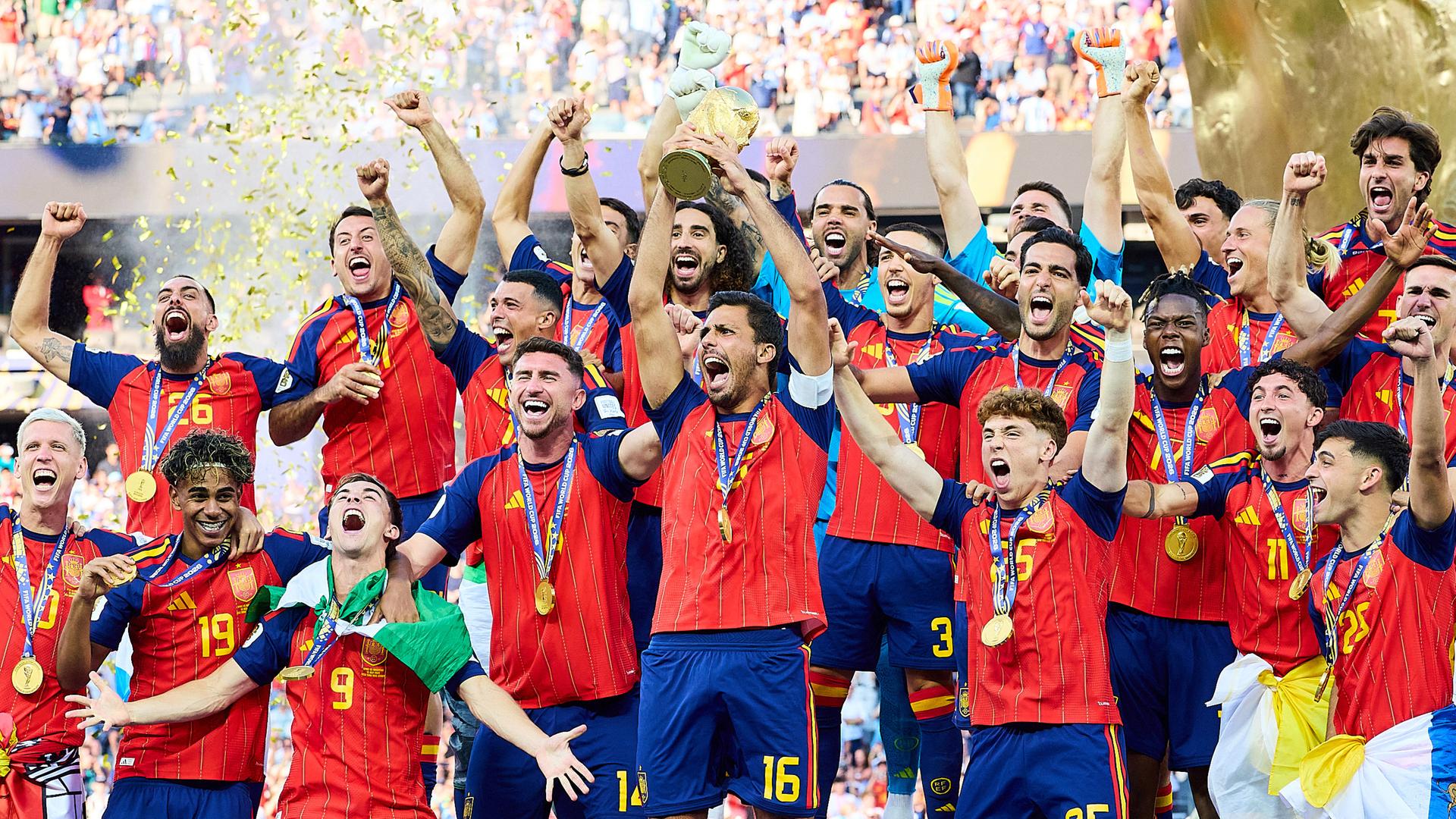 WM 2026: Ferran Torres macht Spanien zum Weltmeister - Messis Argentinien entthront