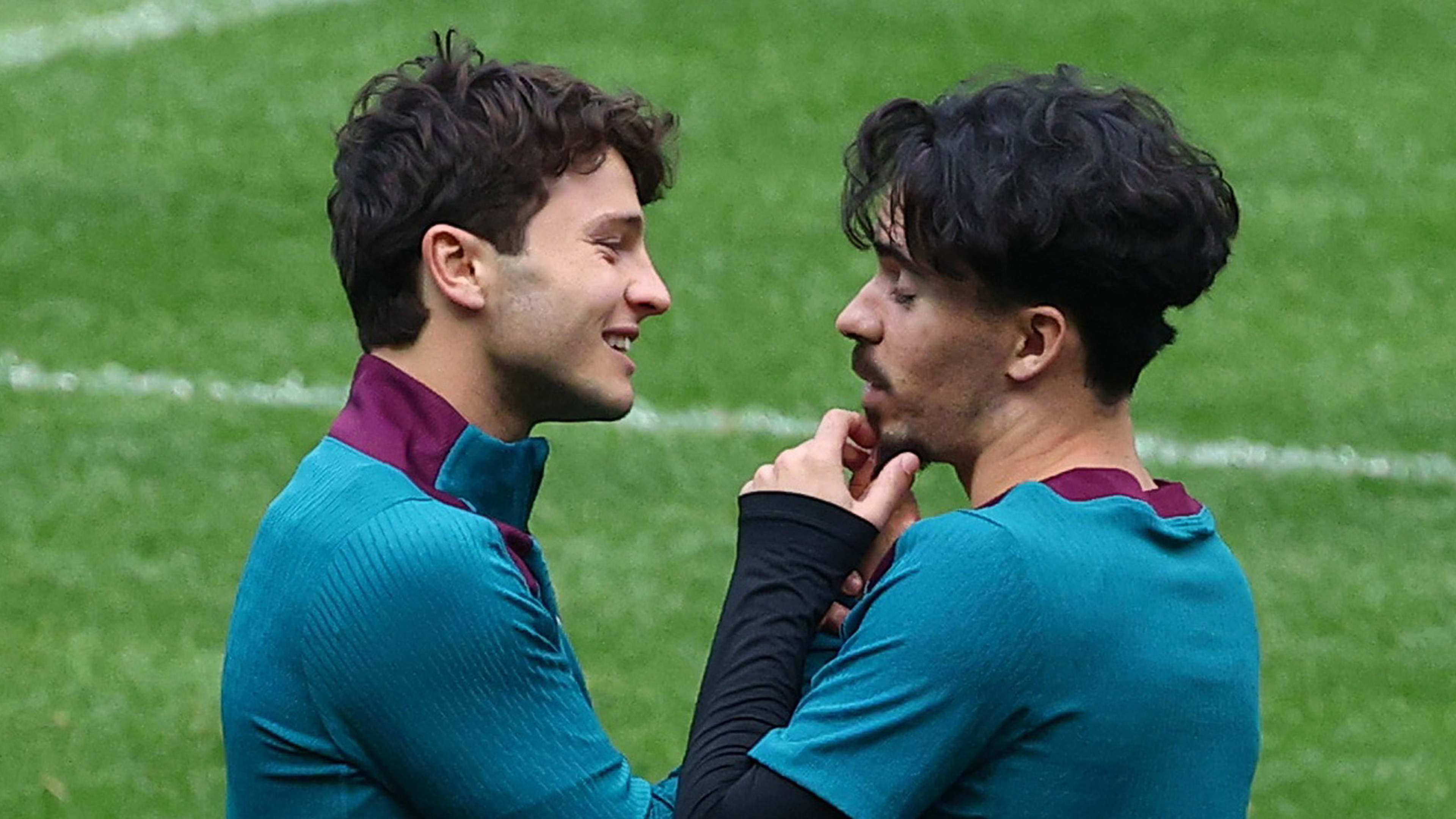 Joao Neves und Vitinha im Training bei PSG