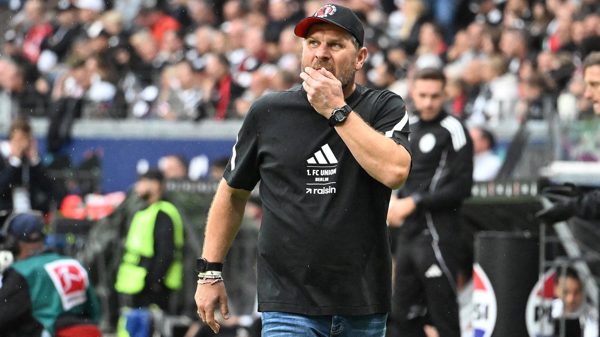 Union-Trainer Steffen Baumgart im Spiel in Frankfurt (imago images/Jan Huebner) | imago images/Jan Huebner