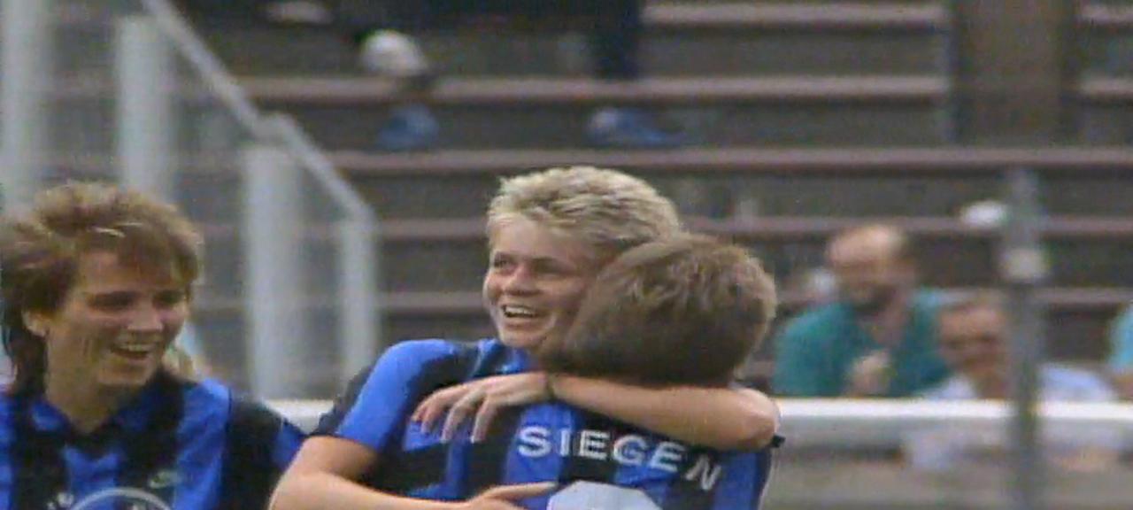 Tor des Monats Mai 1988, Silvia Neid | sportschau Tor des Monats Mai 1988, Silvia Neid