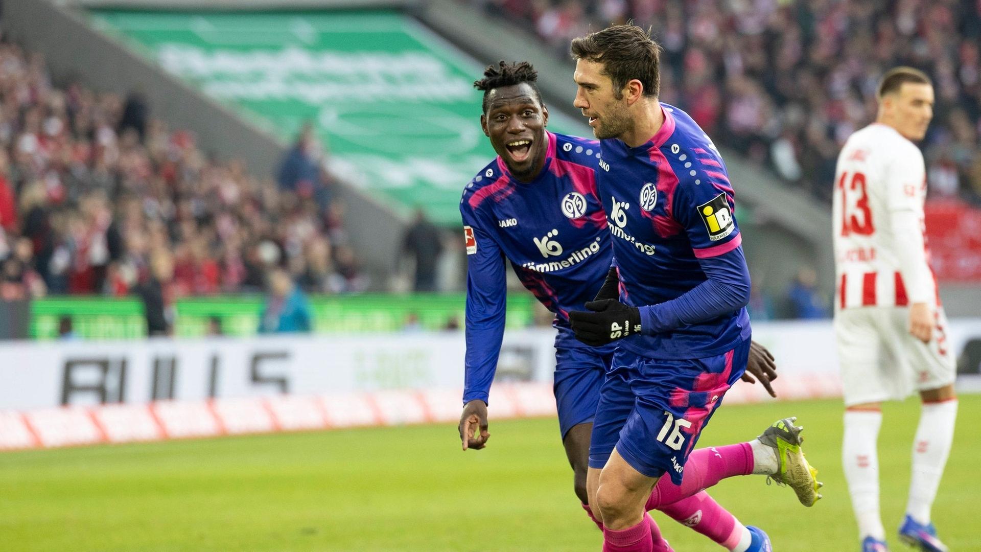 Stefan Bell und Danny da Costa haben ihre Verträge beim Mainz 05 verlängert. | IMAGO, IMAGO / Sven Simon