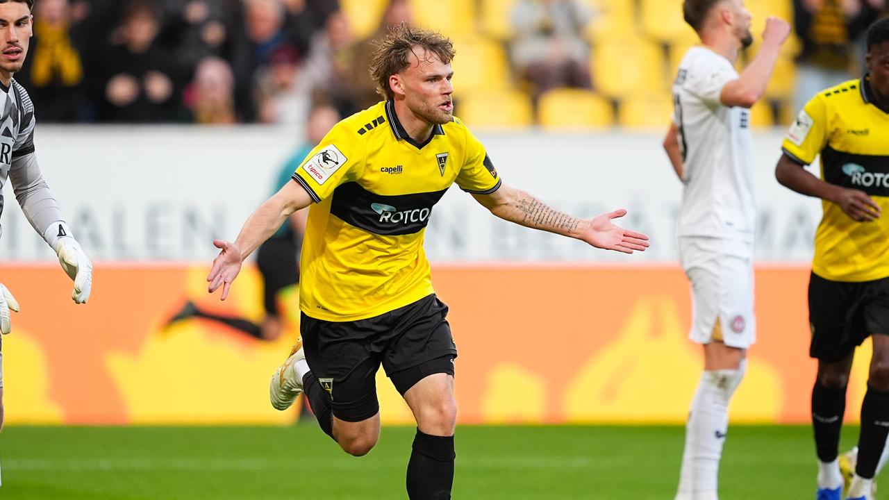 Schroers-Hattrick bringt Aachen gegen Wehen auf die Siegerstraße