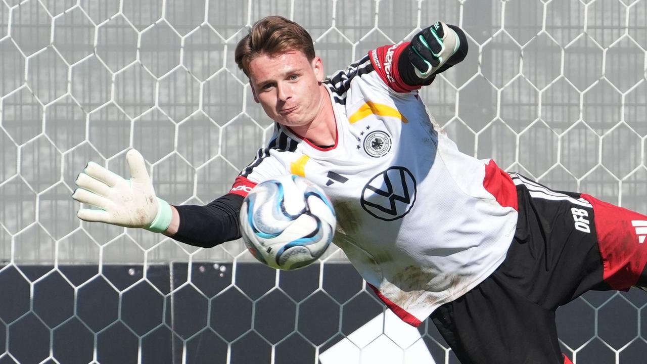 Urbigs Debüt: Der Streit ist vom Tisch — photo: Sportschau Fußball