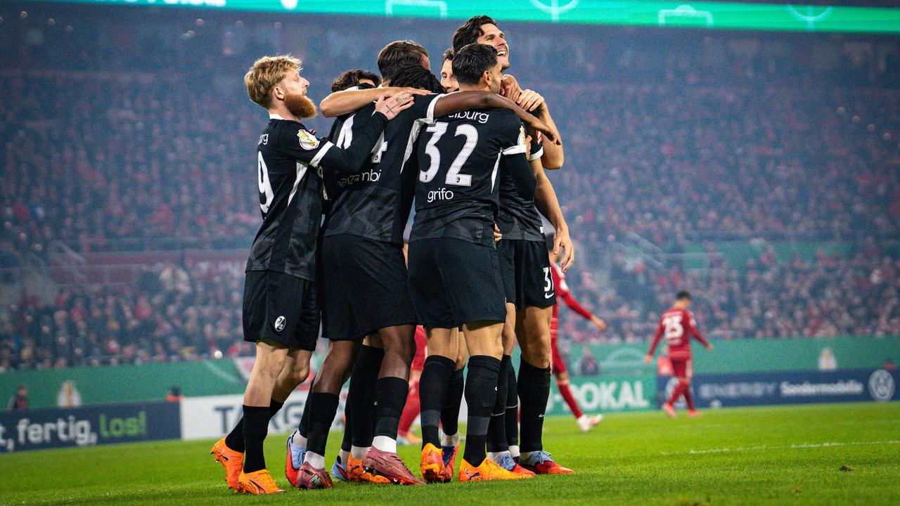 Fr-her-Doppelschlag-bringt-Freiburg-ins-Achtelfinale