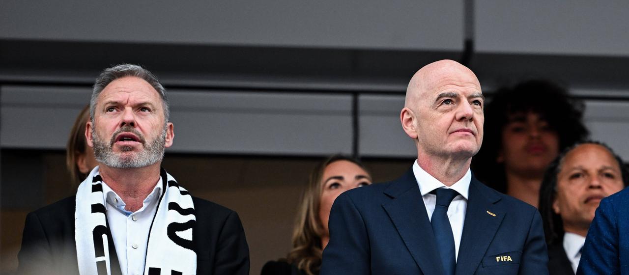Gianni Infantino und der Verbandspräsident Neuseelands, IMAGO / Sports Press PhotoJulian Bowden