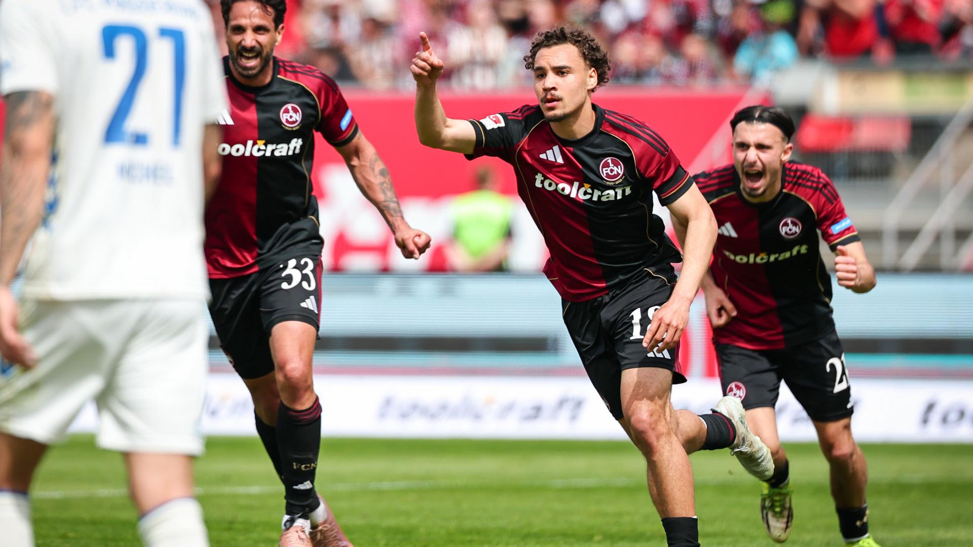 Lubach schießt Nürnberg gegen Magdeburg zum Klassenerhalt