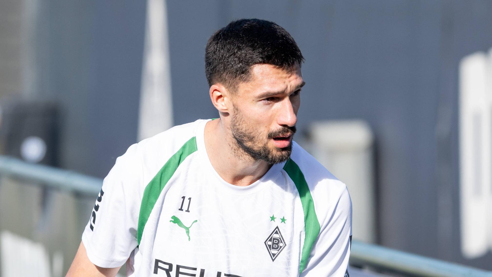 Gladbachs Tim Kleindienst muss Training erneut abbrechen | IMAGO/Eibner