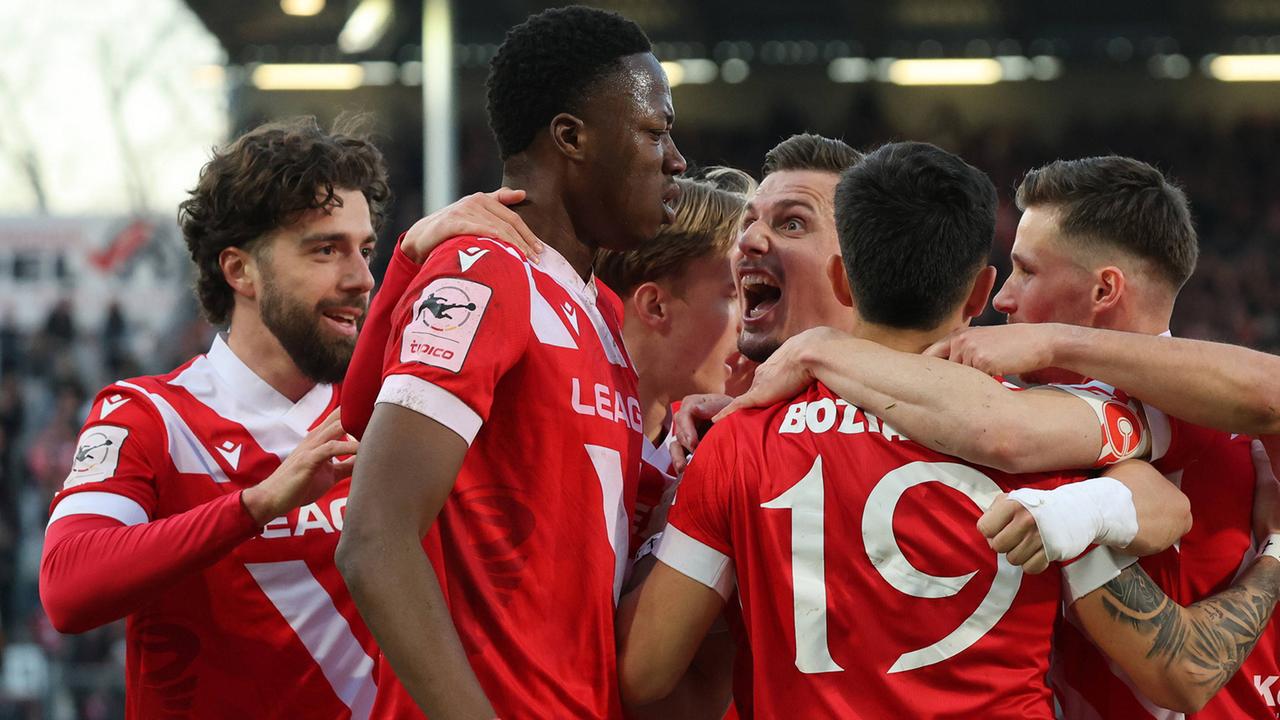 Dank Engelhardt: Cottbus holt gegen 1860 die nächsten Big Points