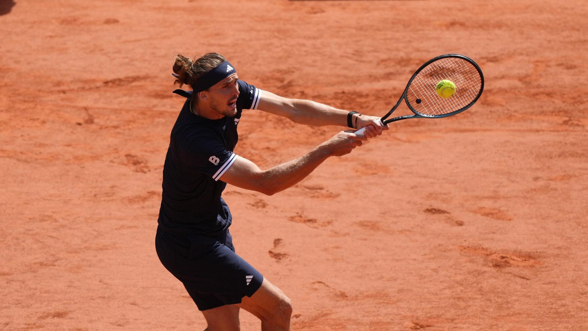 Jetzt live - Zverev ist zwei Breaks vorne