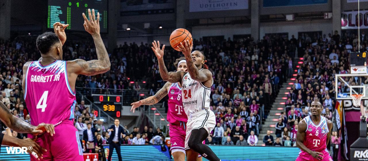 Cobe Williams gegen Micheal Kessens