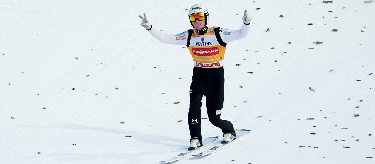 Ski jumping in Garmisch: Domen Prevc extends lead — Hoffmann and Raimund strong again