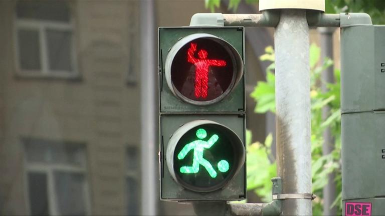 Die Frankfurter Ampeln im EM-Thema | ARD Die Frankfurter Ampeln im EM-Thema