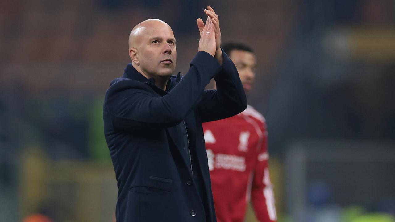 Mohamed-Salah-gegen-Arne-Slot-Streit-beim-FC-Liverpool