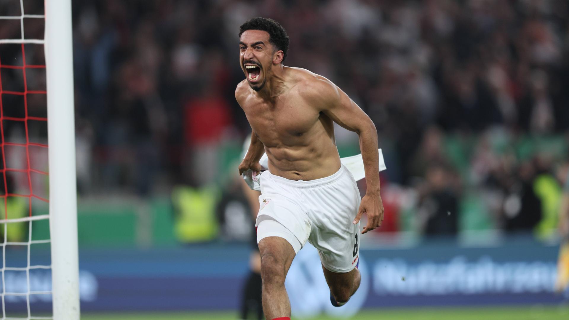 Stuttgarts Tiago TomÃ¡s schieÃt Stuttgart ins Finale | IMAGO / HMB-Media