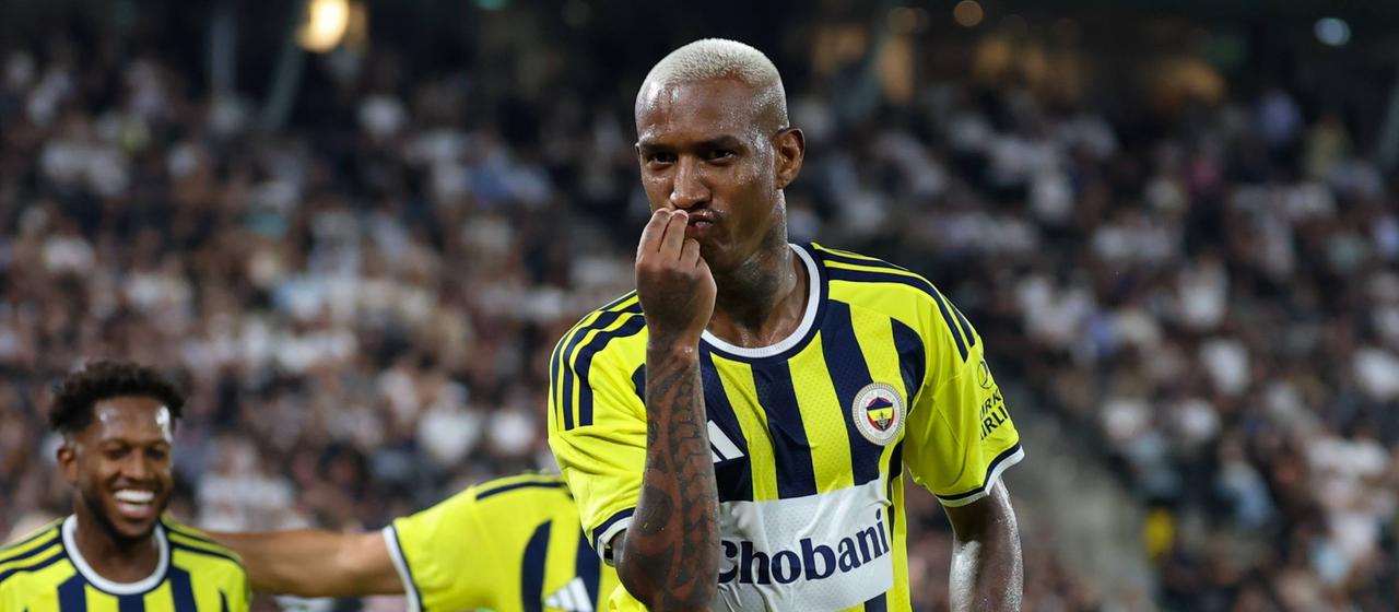 Fenerbahces Talisca jubelt nach dem 1:0 gegen Sturm Graz