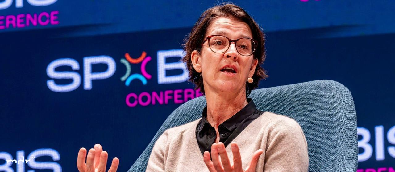 Tatjana Haenni bei der Sportbusiness-Konferenz SpoBis im CCH Congress Center in Hamburg: 