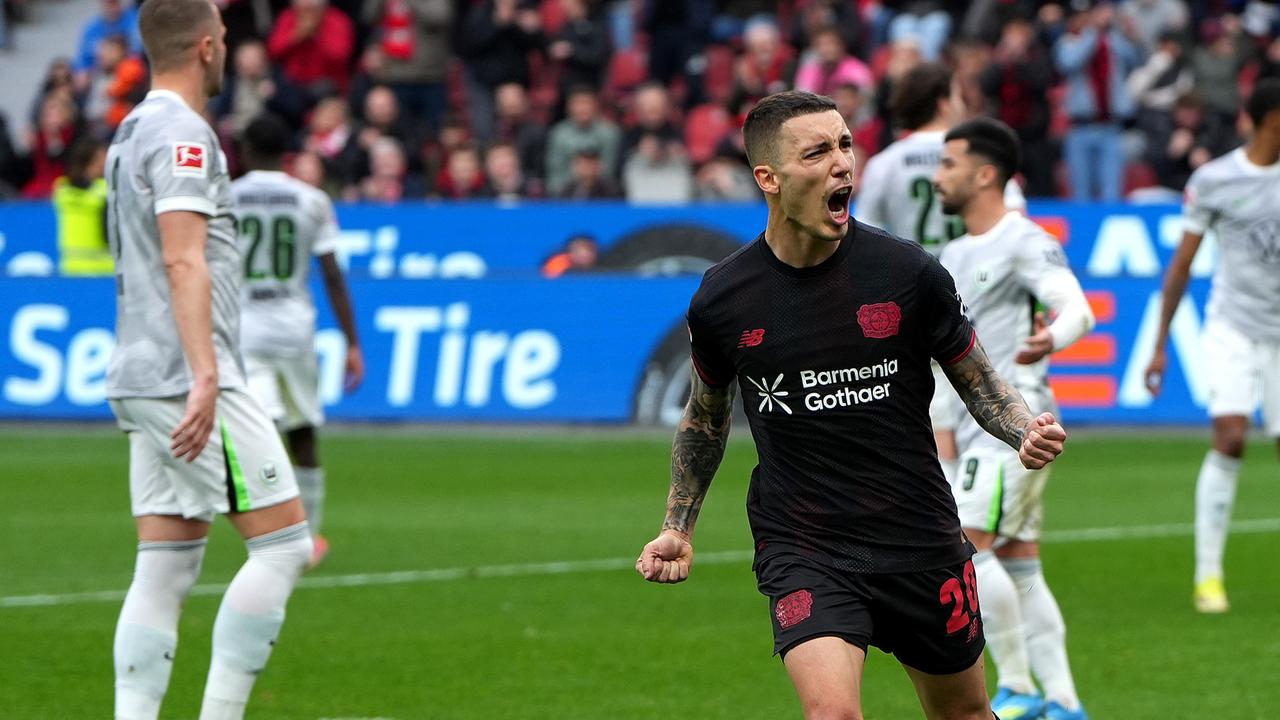 Leverkusen schlägt Wolfsburg spektakulär