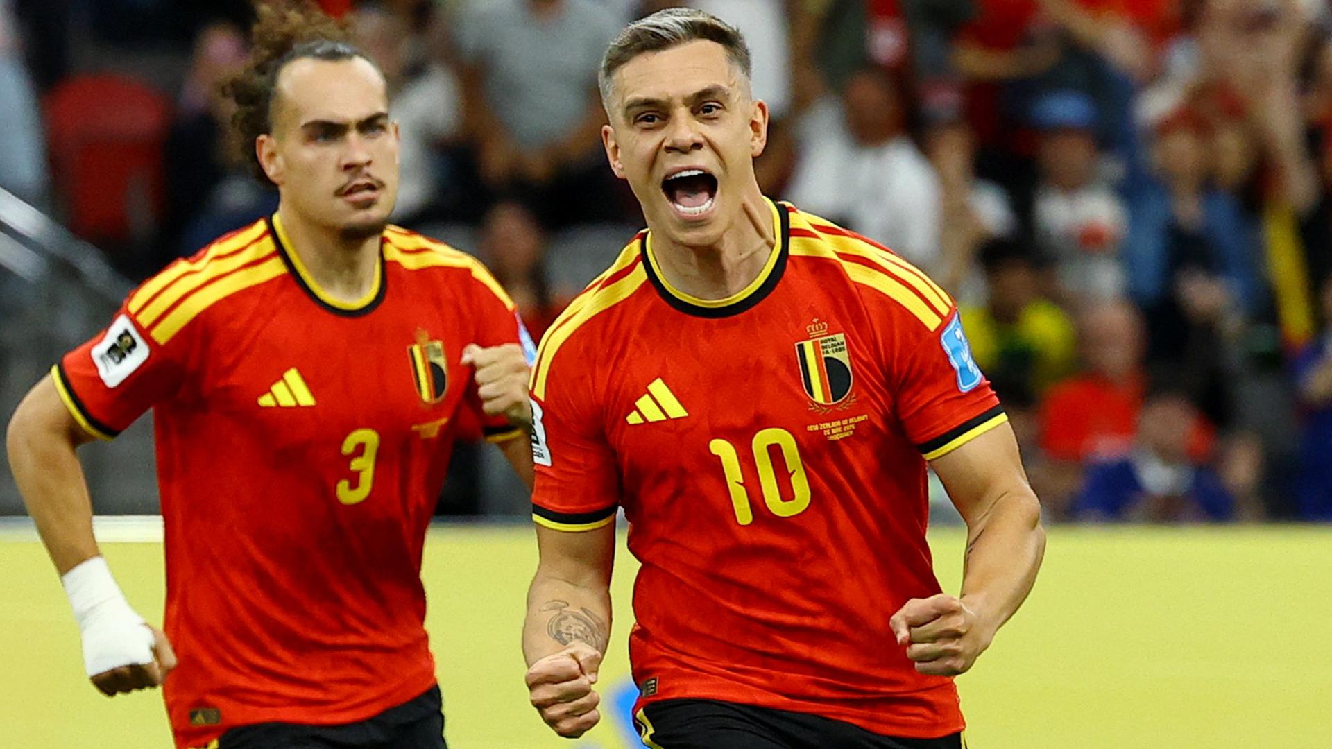 Leandro Trossard bejubelt das 1:0 fÃ¼r Belgien | Reuters/Albert Gea