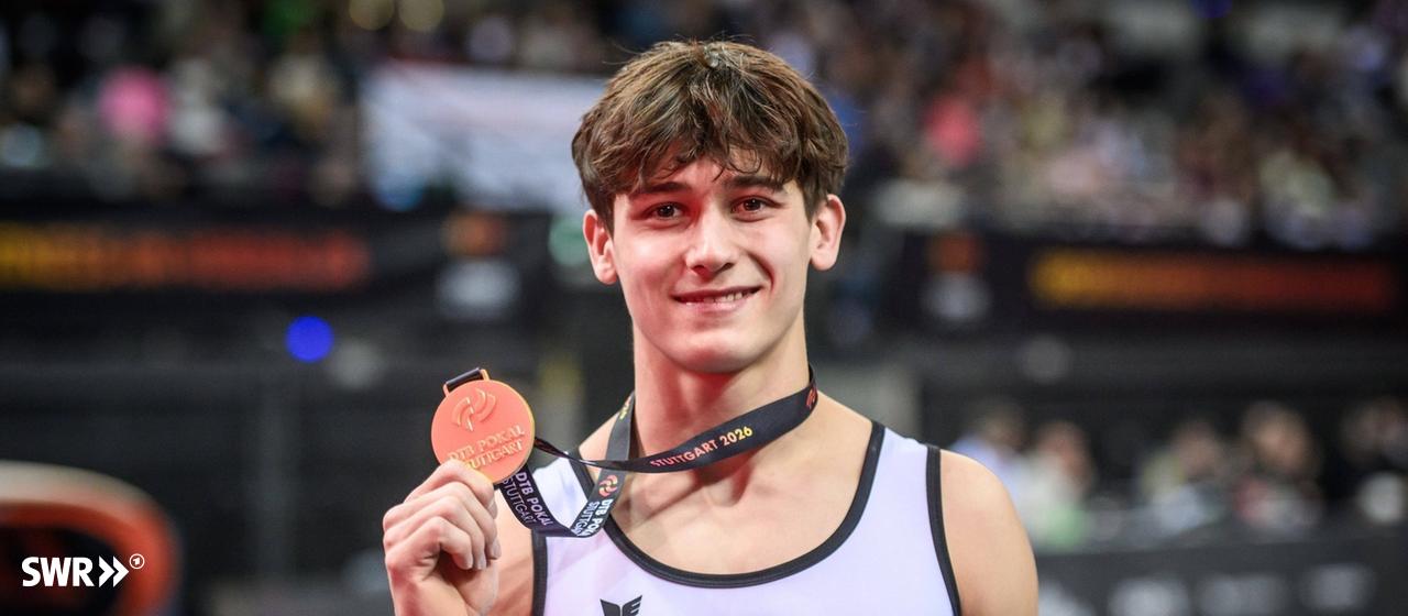 Turner Timo Eder am Abschlusstag des DTB-Pokals in Stuttgart