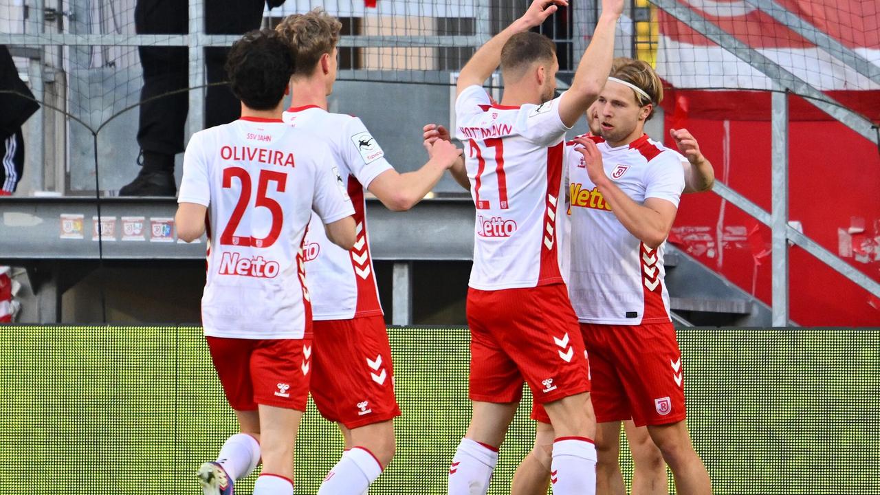 Simnica-Aussetzer: Regensburg verschärft Aues Sorgen