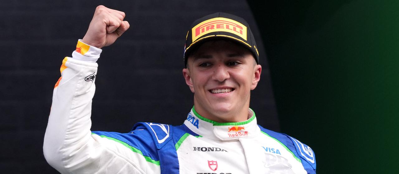 Isack Hadjar bejubel sein erstes Podium