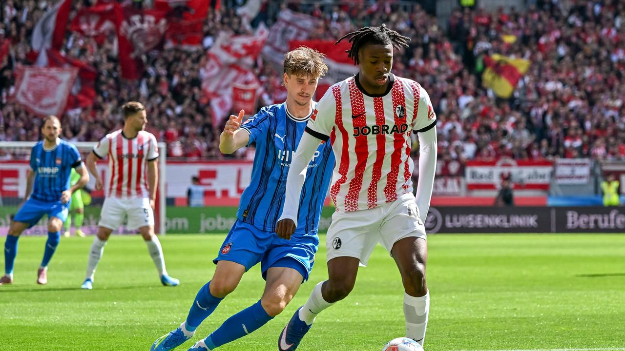 Freiburg kämpft sich gegen Heidenheim zum Sieg