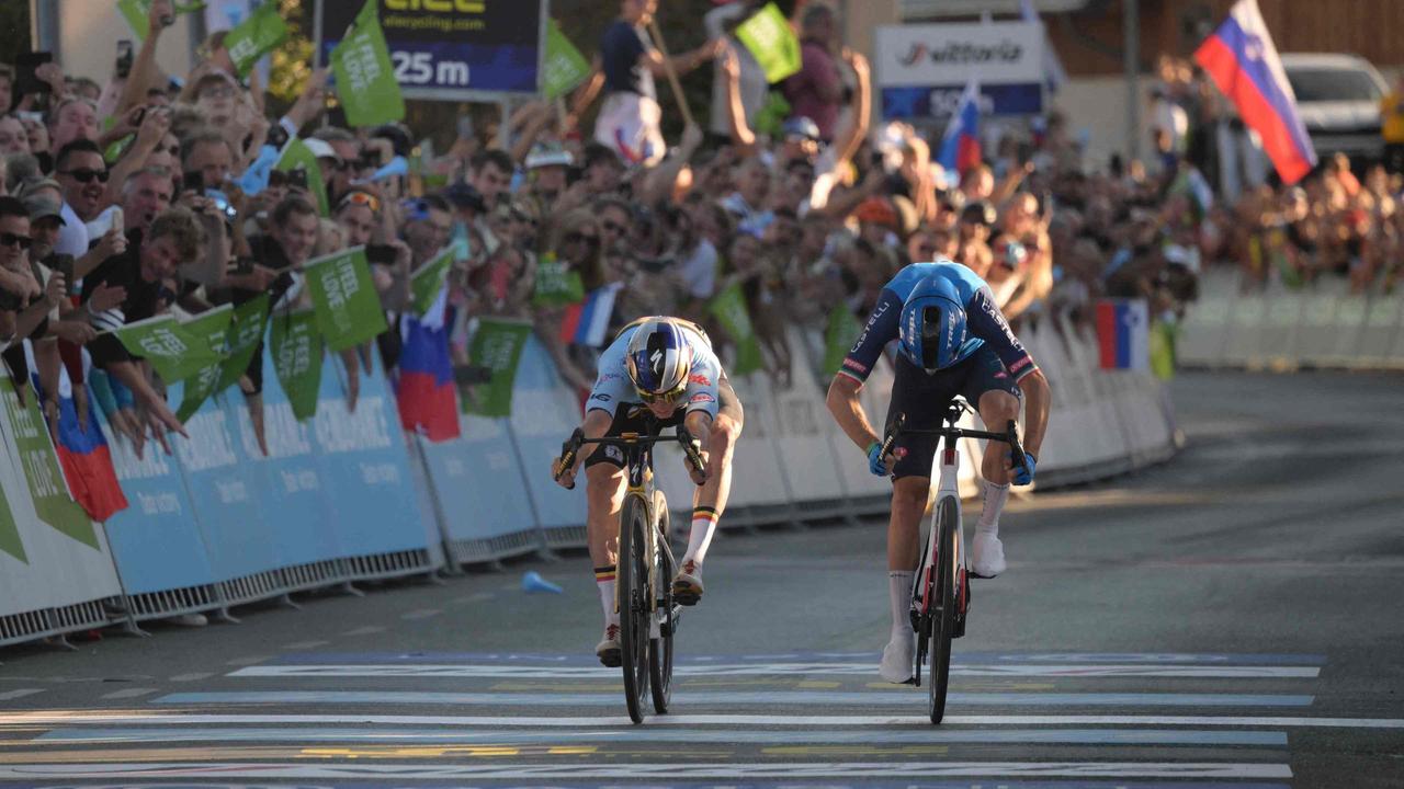 Straßenrad-EM: Nach Sturz und Foto-Finish: Evenepoel bejubelt EM-Titel