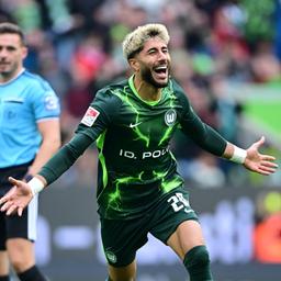 Wolfsburgs Muhammed Damar bejubelt seinen Treffer gegen den 1. FC Heidenheim
