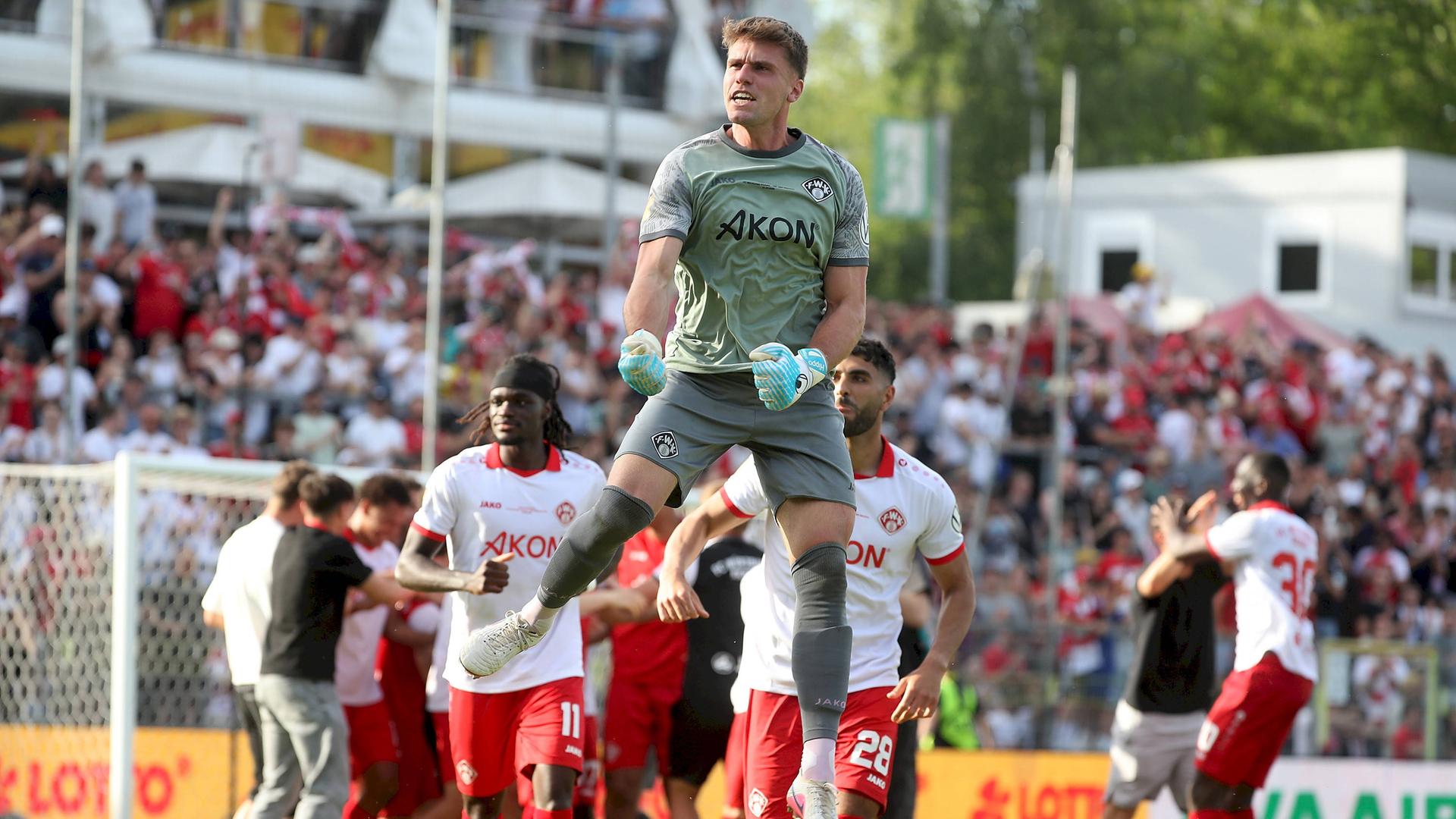 Elfmeter-Drama - Würzburg gewinnt Pokalfinale gegen 1860