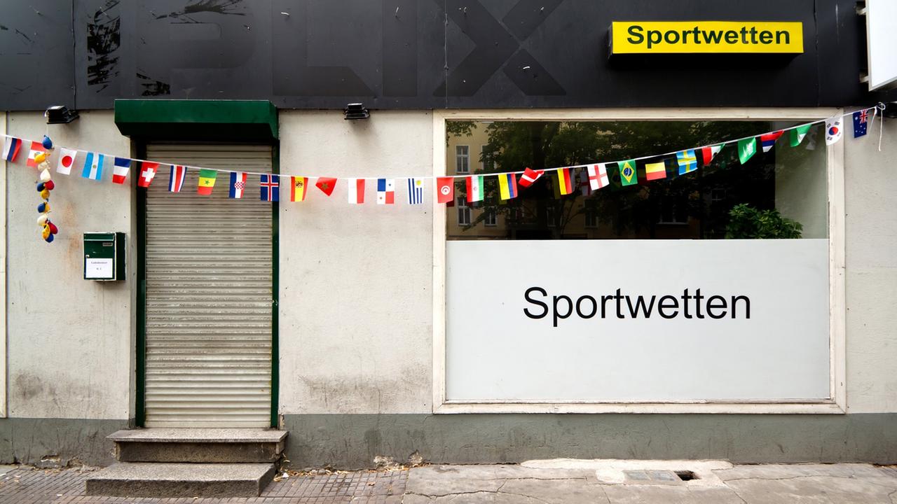 Partien verschoben: Ex-Oberliga-Fußballer packt aus: So haben wir Spiele manipuliert