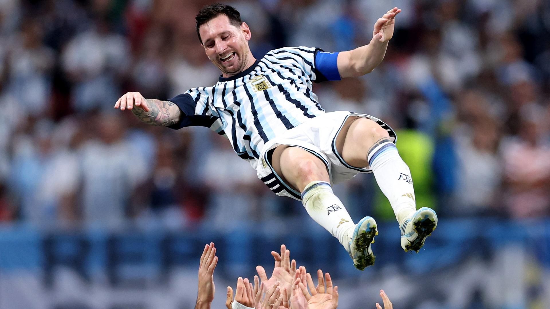 Messi wird gefeiert | Justin Setterfield/Getty Images/AFP