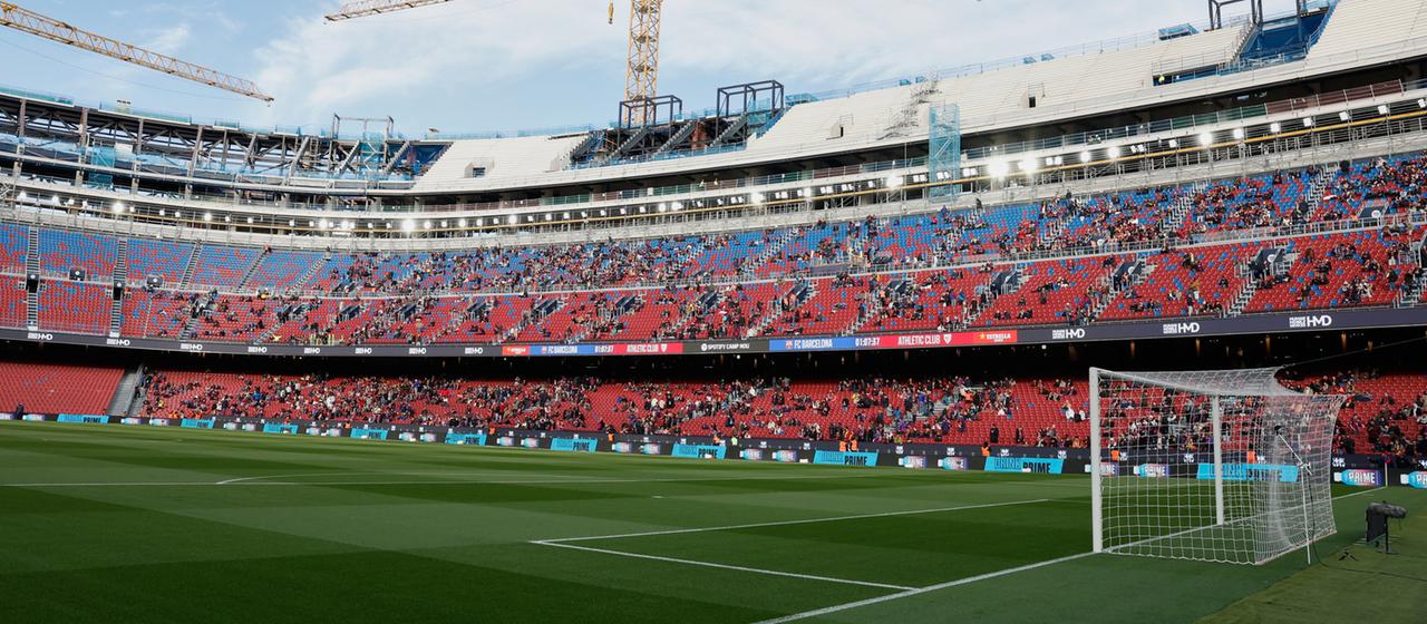 Immer noch nicht ganz fertig: Das im Umbau befindliche Camp Nou