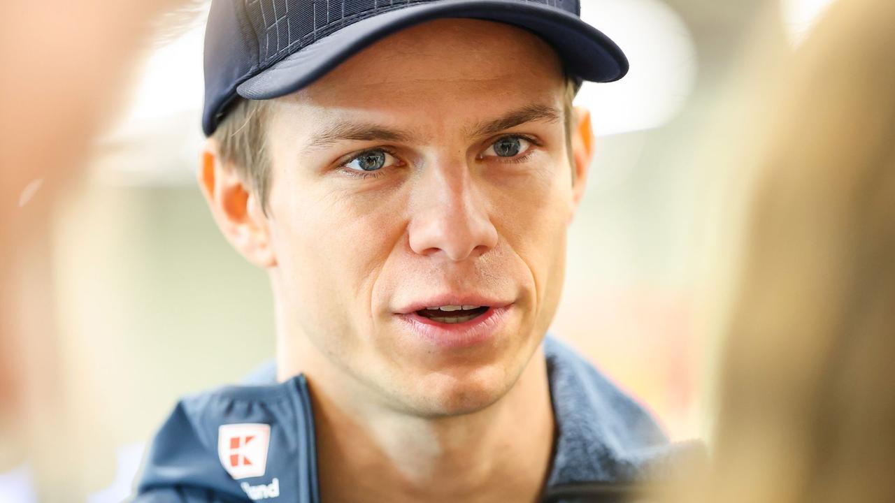 Sportler-freuen-sich-auf-Italien-Spiele