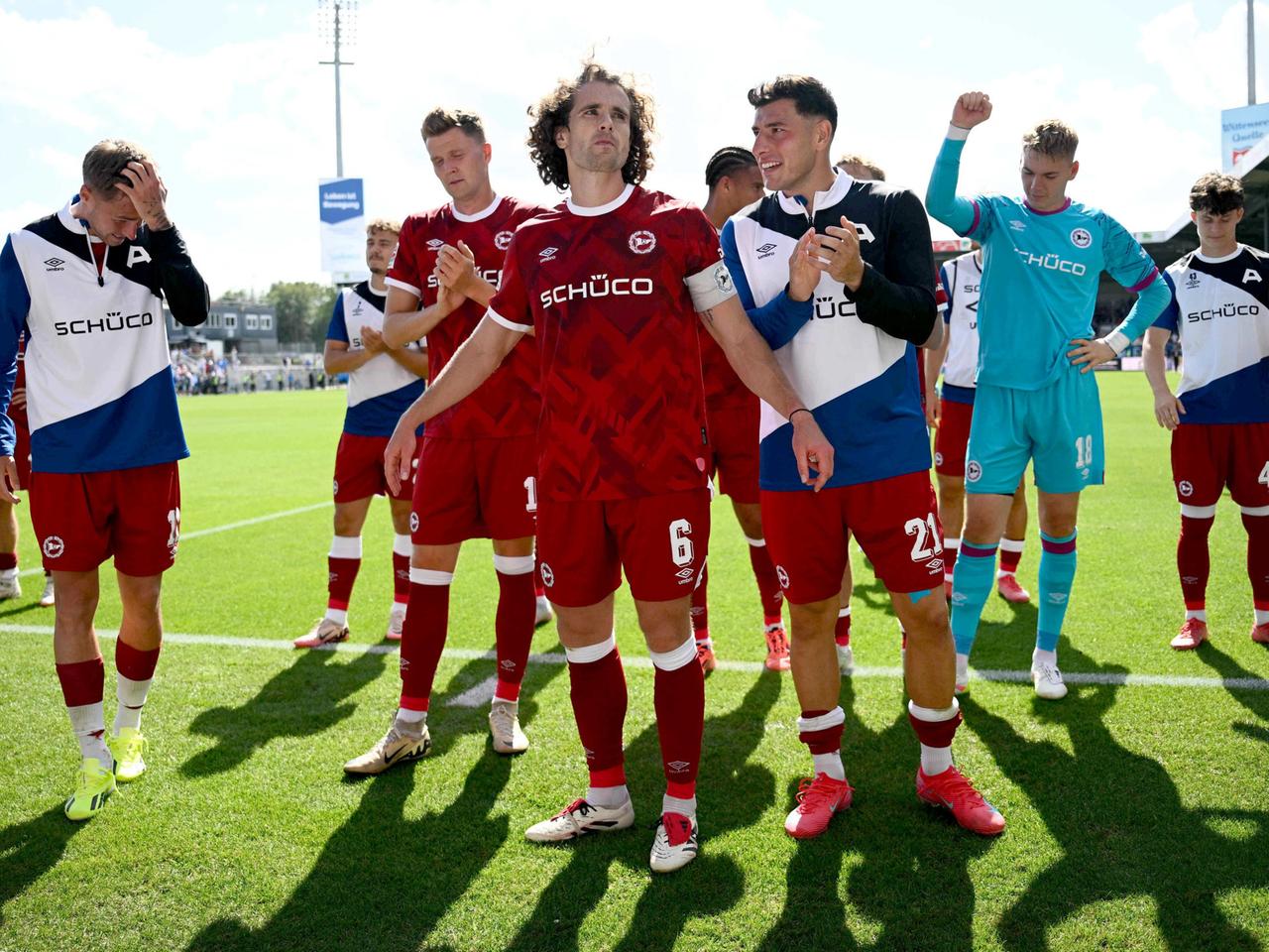 Unentschieden in Bielefeld: Holstein Kiel verspielt in Unterzahl 2:0-Führung