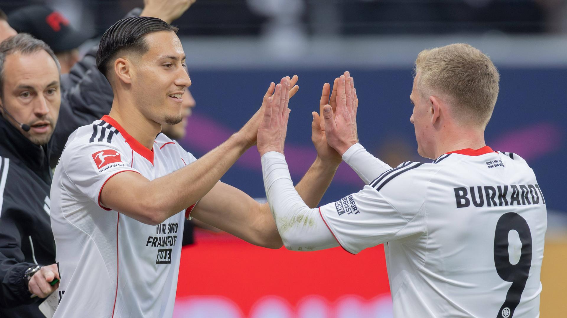 Younes Ebnoutalib und Jonathan Burkardt stürmen derzeit zusammen.  | imago / Kessler