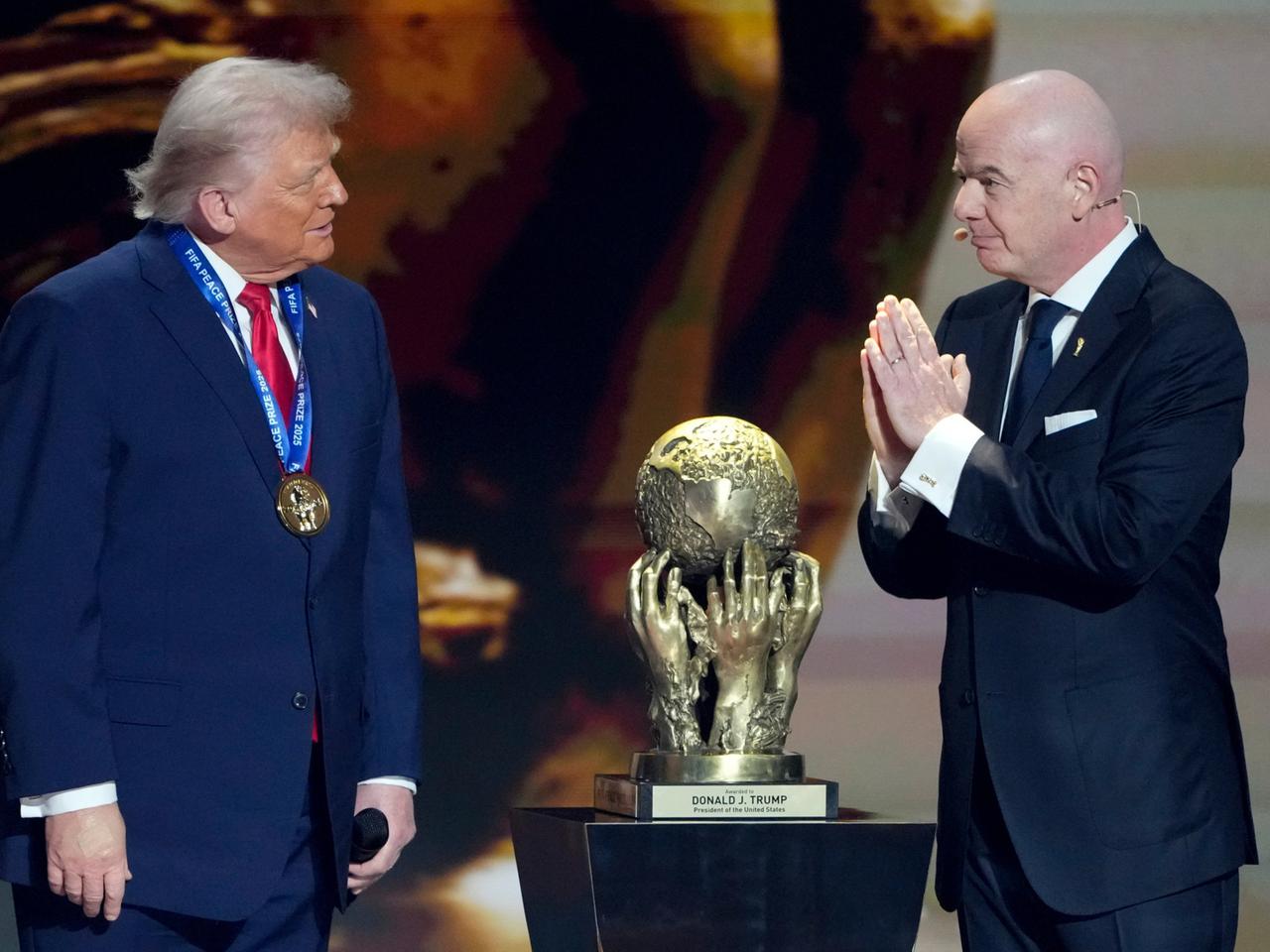 Friedenspreis für Trump: Norwegischer Verband unterstützt Beschwerde gegen  Infantino | sportschau.de