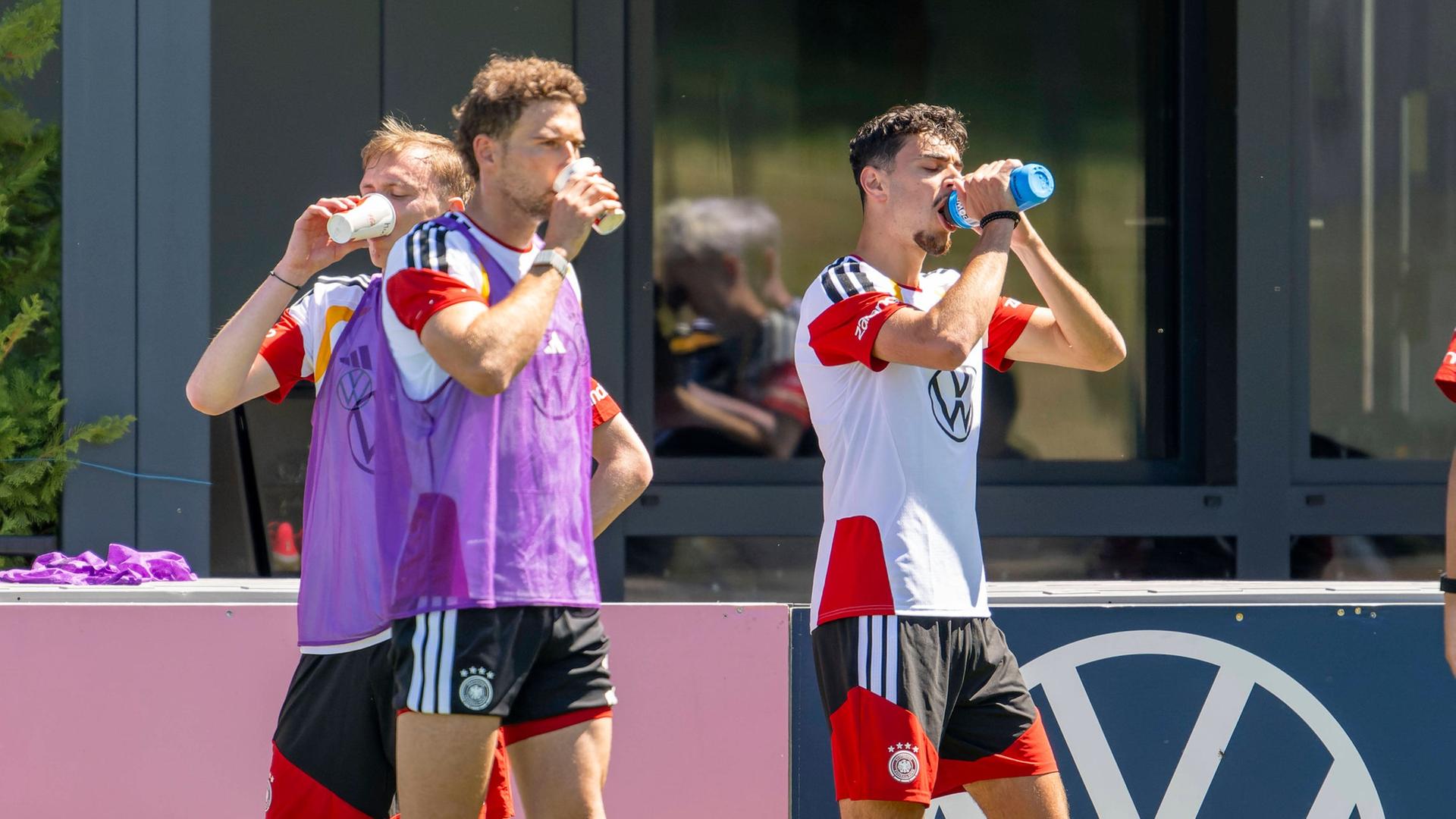 WM-Liveblog: 30 Grad und Gewittergefahr beim Test gegen die USA
