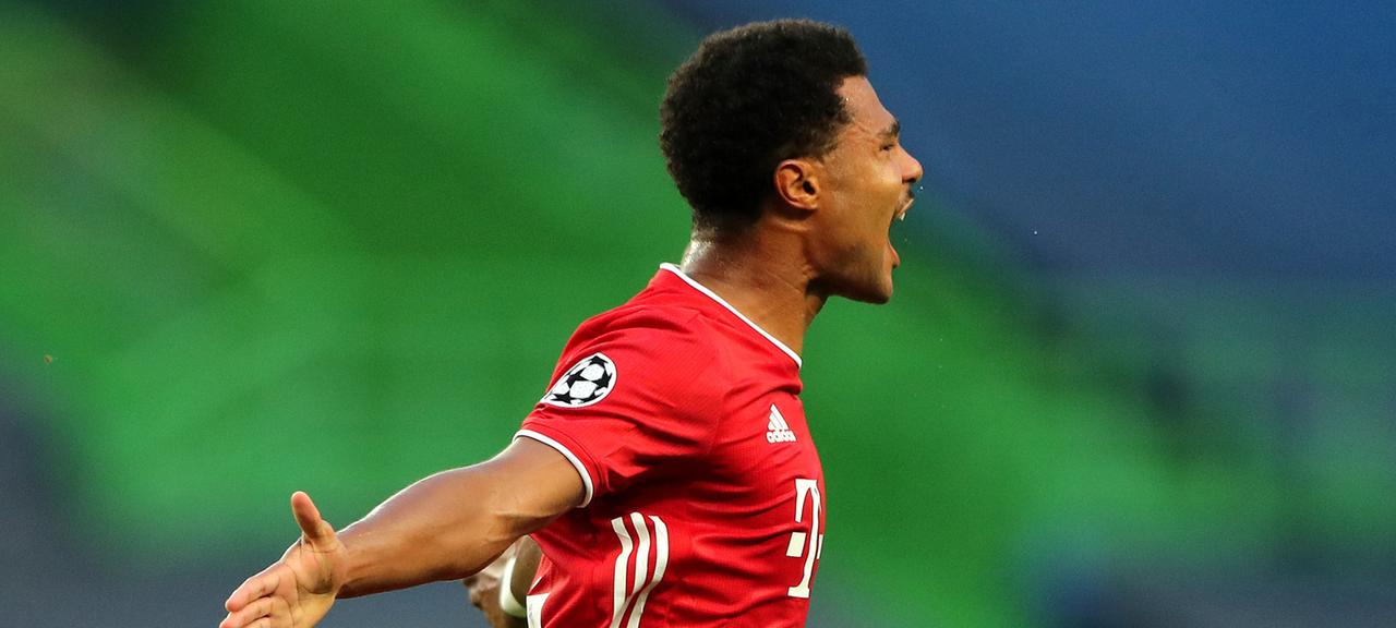 Bayerns Serge Gnabry jubelt nach seinem Tor gegen Lyon | Getty Images / Pool Bayerns Serge Gnabry jubelt nach seinem Tor gegen Lyon