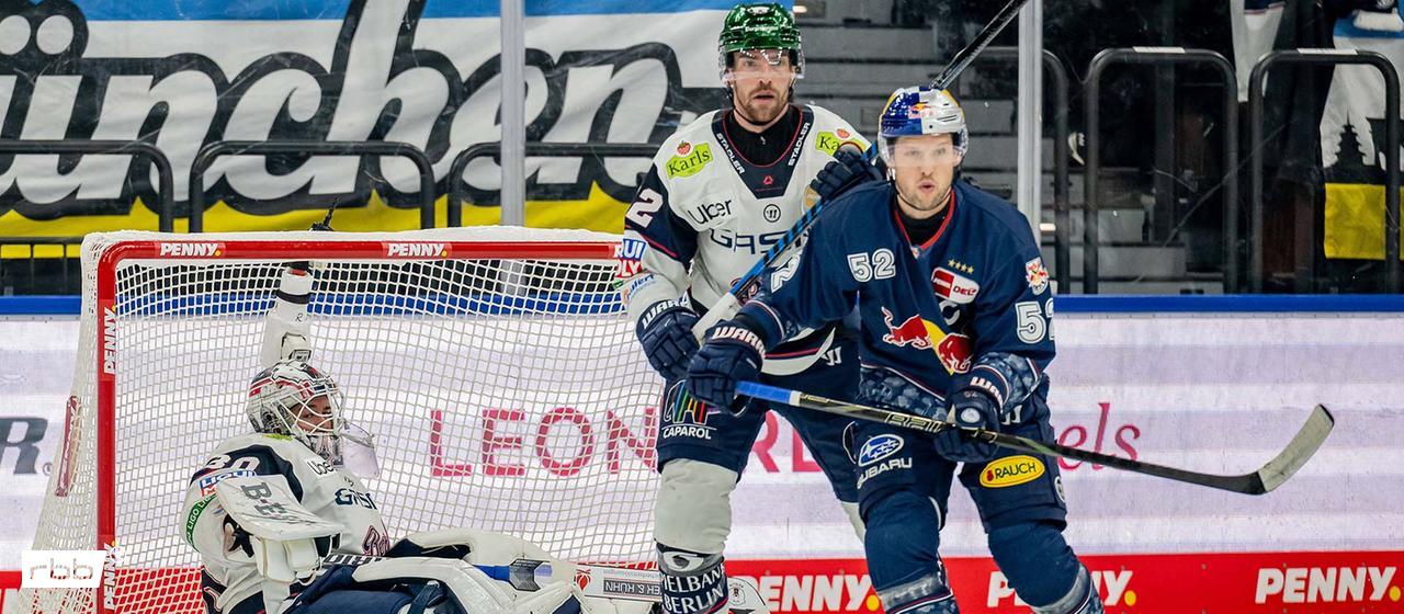 Duell vor dem Eisbären Tor in München | Bild: IMAGO/Eibner