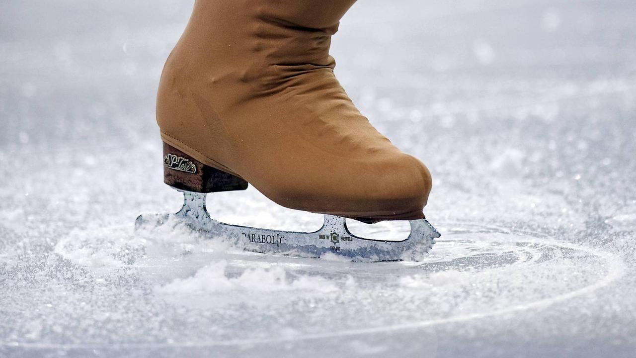 Eiskunstlauf Kalender 2024/2025 Sportschau.de