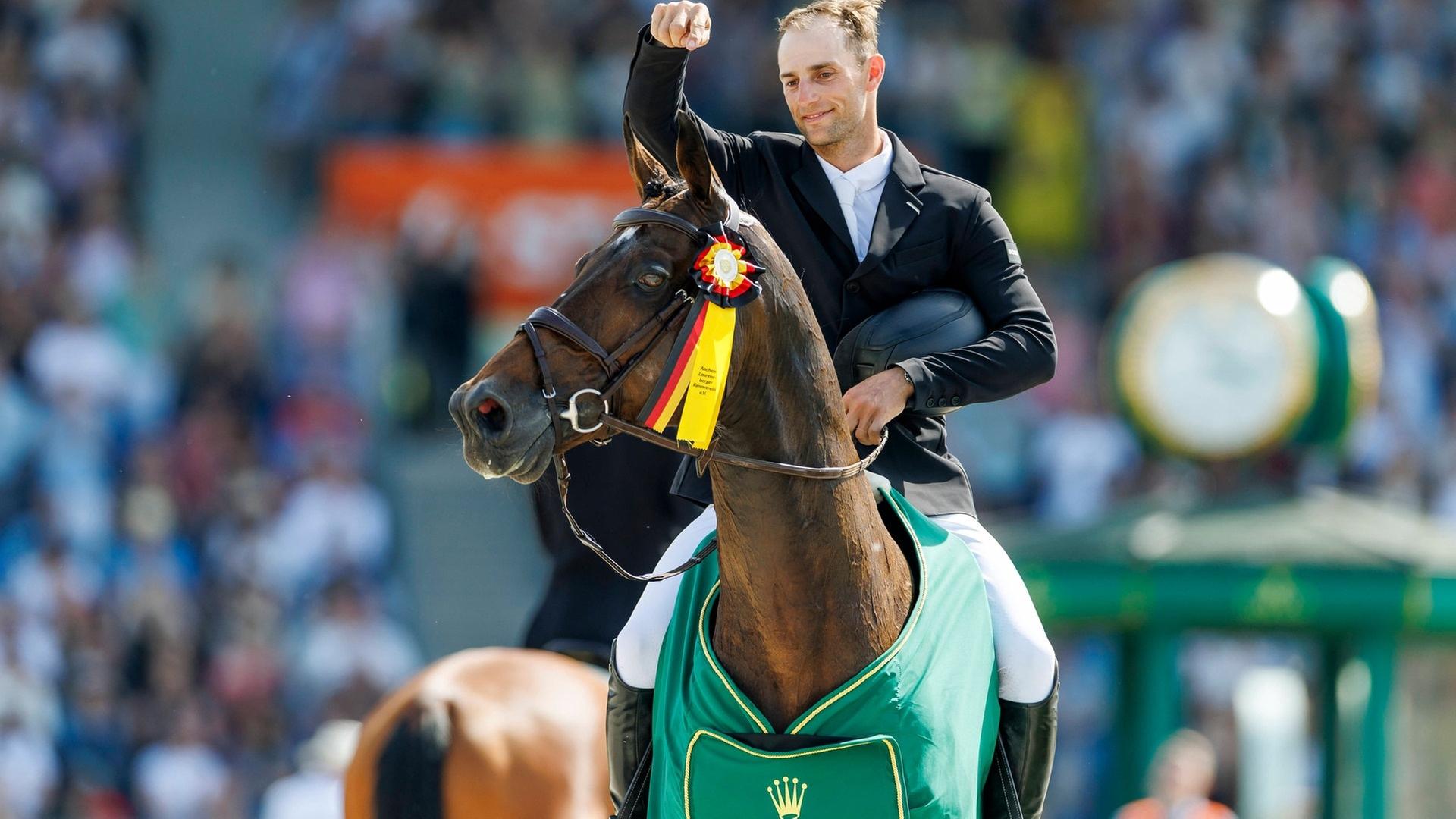 Richard Vogel und United Touch feiern Sieg in Aachen  | IMAGO, IMAGO/Stefan Lafrentz; 