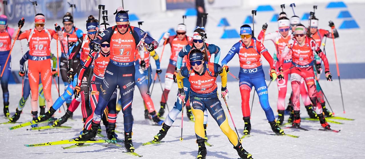 Jetzt live - Deutsche Biathlon-Staffel wird bestraft und läuft hinterher