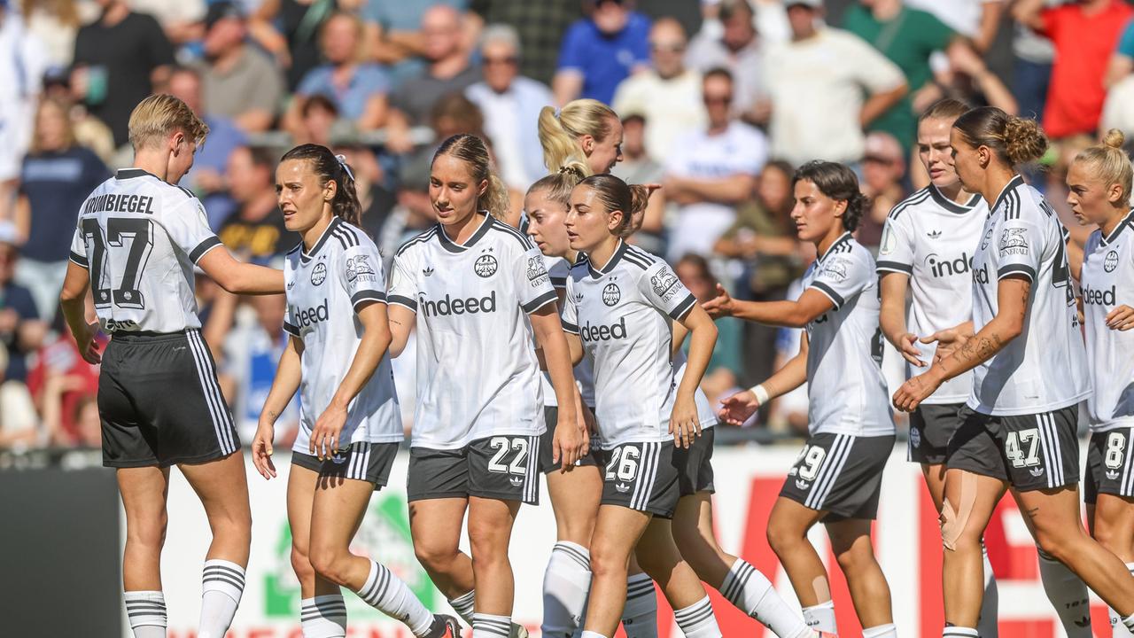 Frankfurt rauscht ins Pokal-Viertelfinale — photo: Sportschau Fußball
