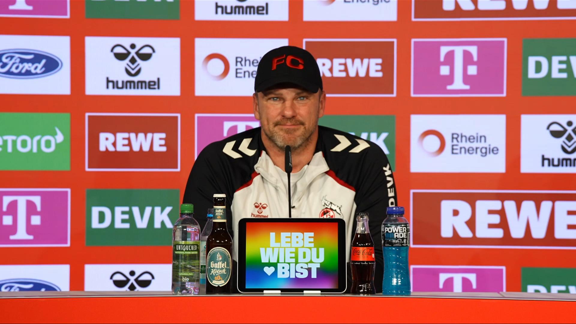Lukas Kwasniok auf der Pressekonferenz vor dem Spiel gegen den VfL Wolfsburg | Sportschau