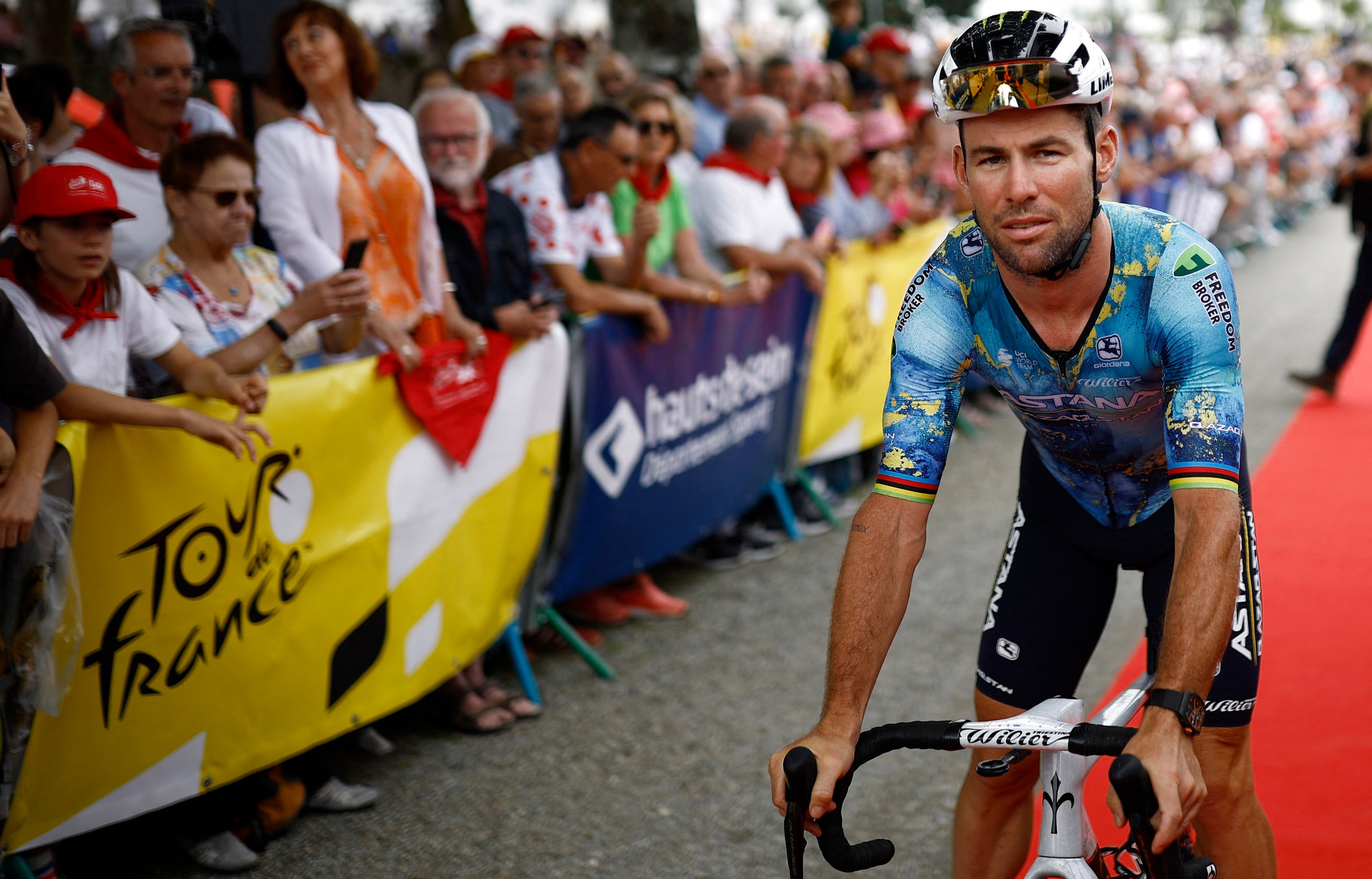Mark Cavendish vor der 4. Stage der Tour de France | REUTERS/STEPHANE MAHE Mark Cavendish vor der 4. Stage der Tour de France