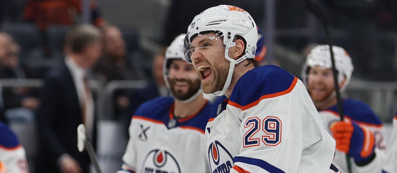 Deutscher NHL-Profi Leon Draisaitl jubelt nach Siegtor gegen die New York Islanders
