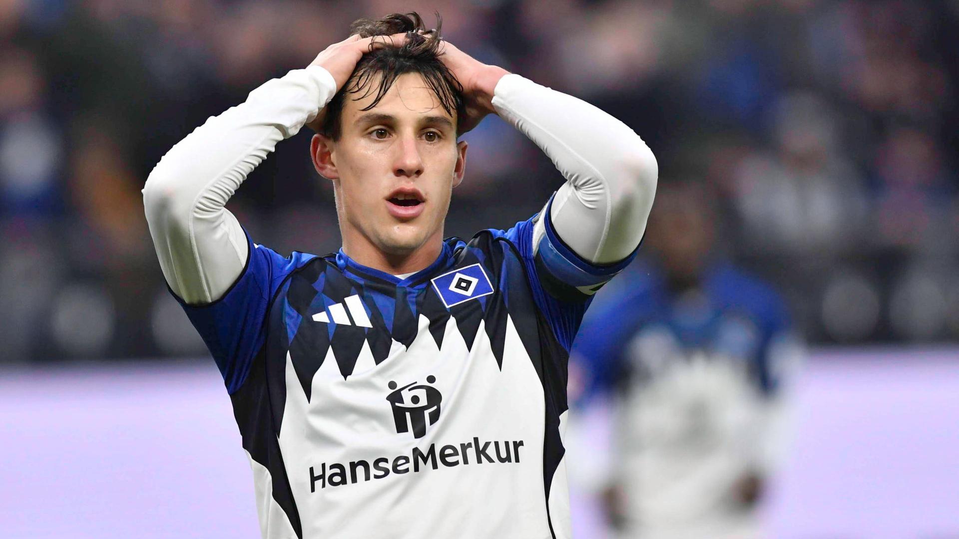 Torlos trotz etlicher Chancen: Nicolas Capaldo und der HSV | IMAGO/nordphoto GmbH/ Witke