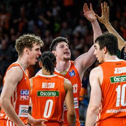 Ratiopharm Ulm braucht nur noch einen Sieg fürs Finale. Denn nach einem furiosen Auftritt gegen Würzburg steht es im Playoff-Halbfinale 2:1.